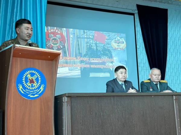 Гвардейцы в Семее провели встречу с ветераном афганской войны Гвардейцы в Семее провели встречу с ветераном афганской войны