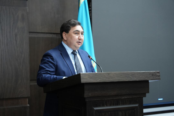 Госслужащих готовят к новой модели управления: что это означает