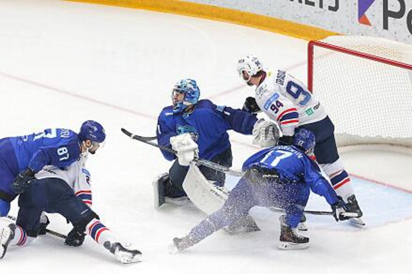 "Барыс" уверенно дома победил "Ладу"