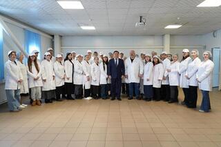 Аким области встретился с коллективом Макинской птицефабрики