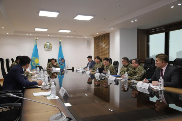 Безопасность детей и паводки стали главными темами заседания в МЧС