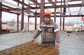 Нурдаулет Килыбай ознакомился с ходом строительства вокзала в Мунайлинском районе