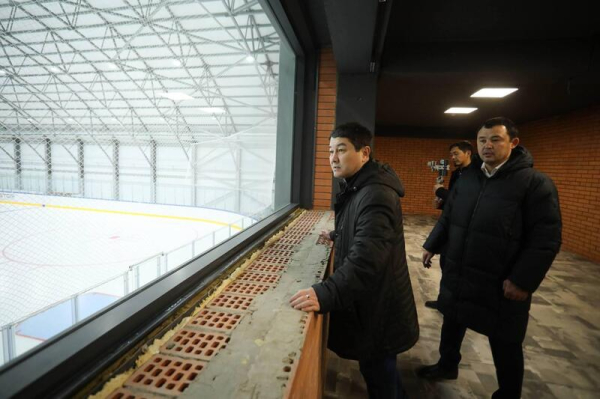 Нурдаулет Килыбай ознакомился с ходом строительства нового ледового дворца в Актау