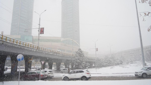 Казахстан накрывает сложная погода: метели, гололёд и резкие перепады температуры