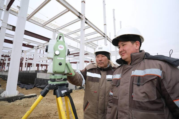 Нурдаулет Килыбай ознакомился с ходом строительства вокзала в Мунайлинском районе