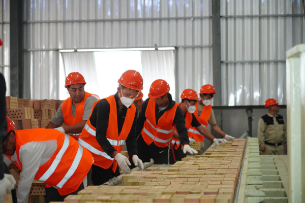 ТУРКЕСТАН: В ОРДАБАСИНСКОМ РАЙОНЕ РЕАЛИЗУЮТСЯ ИНВЕСТИЦИОННЫЕ ПРОЕКТЫ И СТРОЯТСЯ НОВЫЕ ЗАВОДЫ ТУРКЕСТАН: В ОРДАБАСИНСКОМ РАЙОНЕ РЕАЛИЗУЮТСЯ ИНВЕСТИЦИОННЫЕ ПРОЕКТЫ И СТРОЯТСЯ НОВЫЕ ЗАВОДЫ