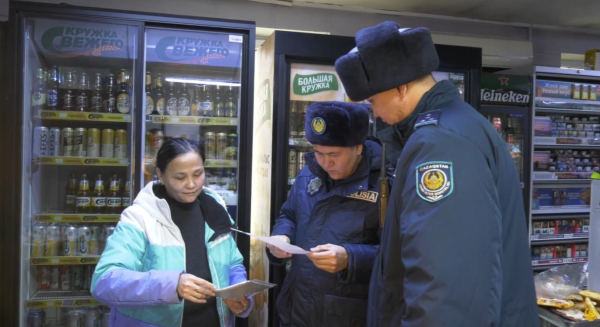 В Алматы пресекают стихийную торговлю и нарушения благоустройства
