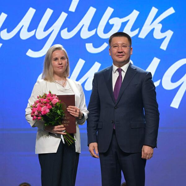 Женщин Павлодарской области наградили в канун 8 Марта