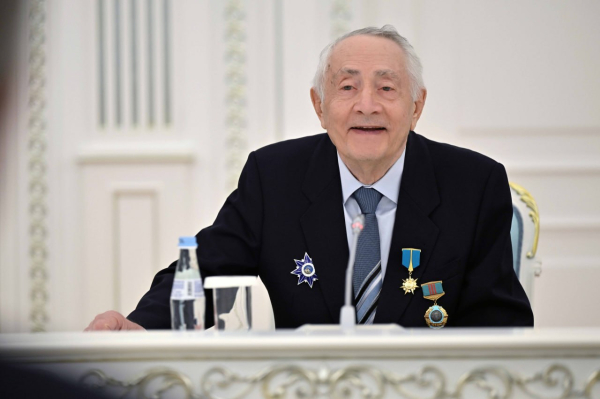 Ерванд Ильинский удостоен звания &laquo;Қазақстанның Еңбек Ері&raquo;