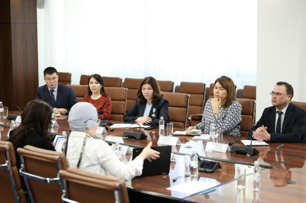 Казахстан внедряет технологии Google в школы Казахстан внедряет технологии Google в школы