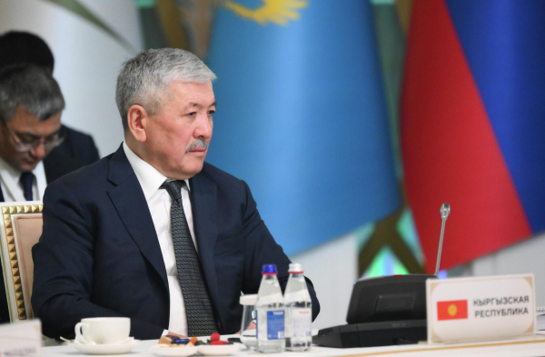 12 документов подписали главы правительств на заседании Евразийского межправсовета 12 документов подписали главы правительств на заседании Евразийского межправсовета