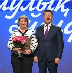 Женщин Павлодарской области наградили в канун 8 Марта