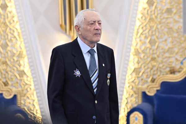 Ерванд Ильинский удостоен звания &laquo;Қазақстанның Еңбек Ері&raquo;