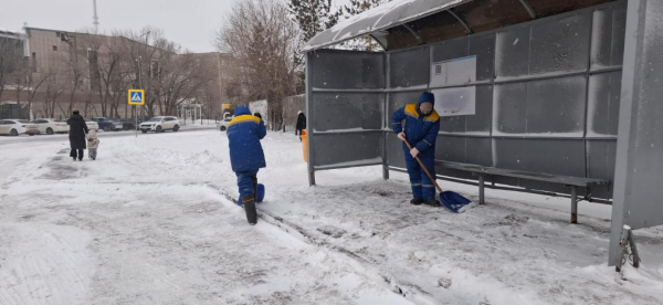 Снег в Астане: за ночь из города вывезли более 63 тысяч кубометров