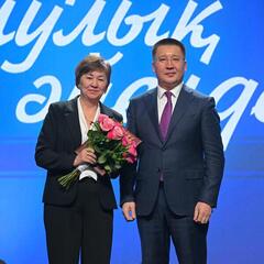 Женщин Павлодарской области наградили в канун 8 Марта