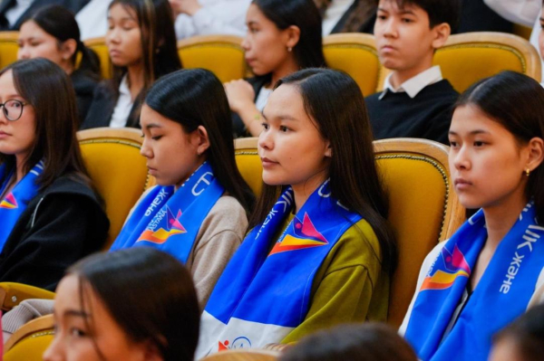 Правовая культура: в Астане школьникам  показали спектакль о выборе и законе
