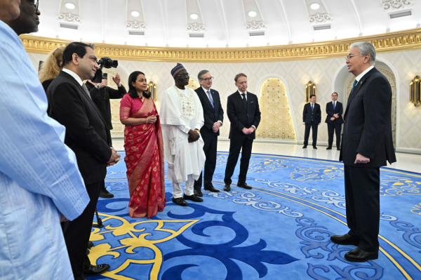 
Токаев принял верительные грамоты послов восьми государств
