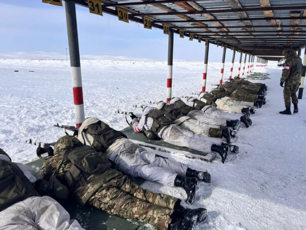 Около 200 курсантов ВИСВ завершили войсковую стажировку в гарнизонах страны