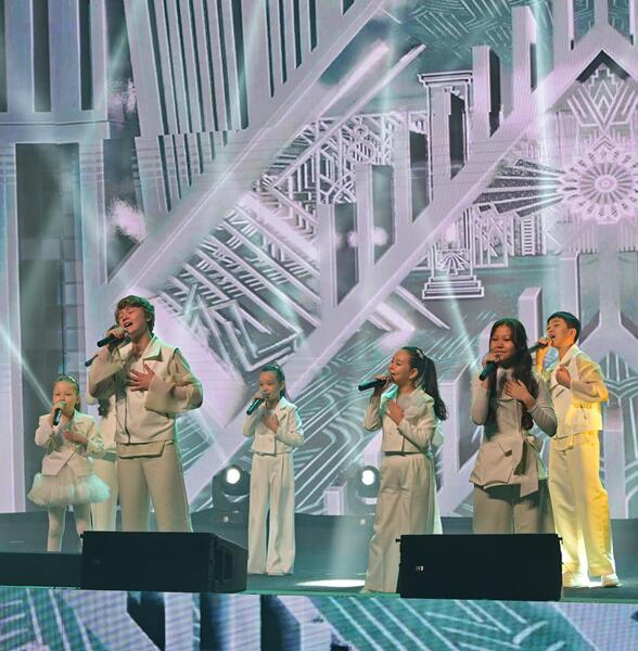 Женщин Павлодарской области наградили в канун 8 Марта