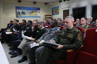 В Астане Министерство обороны организовало брифинг для военных дипломатов В Астане Министерство обороны организовало брифинг для военных дипломатов