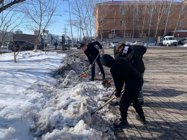 «Таза Қазақстан»: студенты Астаны провели масштабный субботник «Таза Қазақстан»: студенты Астаны провели масштабный субботник