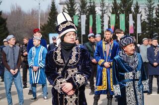 Рекордное число танцоров исполнили қара жорға в г. Кокшетау Рекордное число танцоров исполнили қара жорға в г. Кокшетау