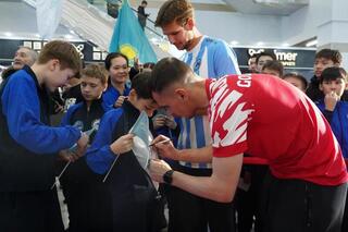 В ТРЦ Koksetau Mаll прошла презентация нового состава футбольной команды &laquo;Окжетпес&raquo;