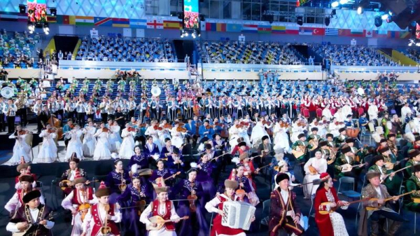 Кюй «Шернияз» и песня «Наурыз» прозвучали в исполнении 5 тысяч музыкантов в Астане Кюй «Шернияз» и песня «Наурыз» прозвучали в исполнении 5 тысяч музыкантов в Астане