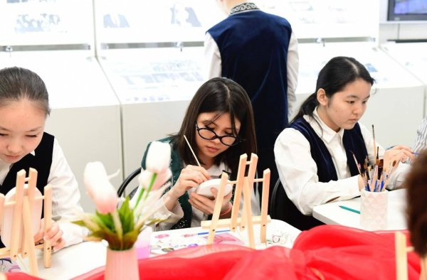 &laquo;Қара жорға&raquo; и традиции: как в школах Актюбинской области отметили &laquo;Наурызнама&raquo;