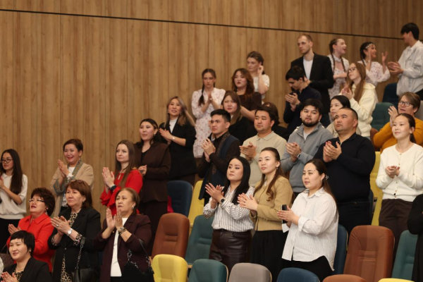 Гвардейцы провели патриотическую встречу со школьниками в Астане
