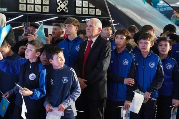 В ТРЦ Koksetau Mаll прошла презентация нового состава футбольной команды &laquo;Окжетпес&raquo;