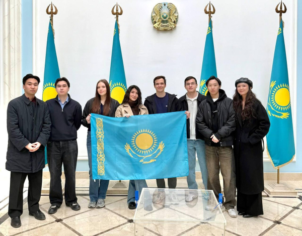 Глава коллегии ЕЭК Бакытжан Сагинтаев проголосовал на референдуме по Конституции