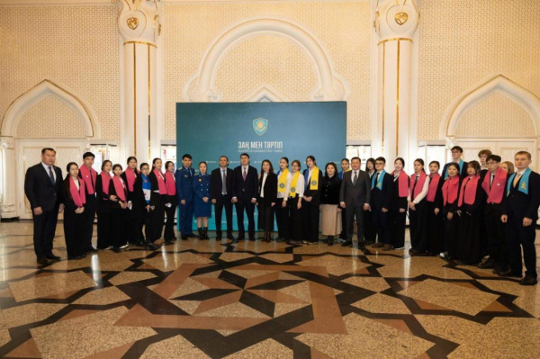 Правовая культура: в Астане школьникам  показали спектакль о выборе и законе