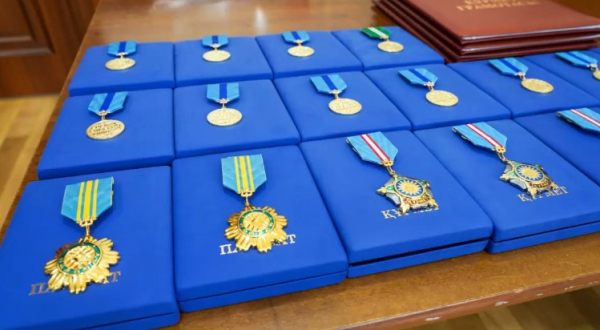 Новая элита реформ: кого наградили за вклад в развитие