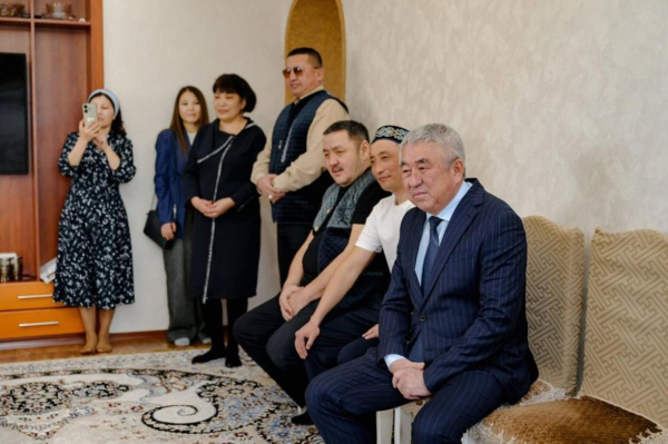 Семейную пару, прожившую вместе 57 лет, чествовали на севере Казахстана Семейную пару, прожившую вместе 57 лет, чествовали на севере Казахстана