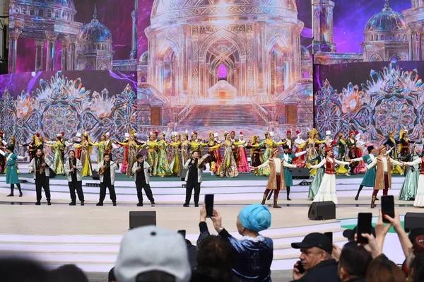 Праздничные гуляния в честь Наурыза проходят в Алматы