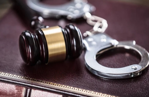 Продажа дешёвой посуды обернулась аферой: 112 жертв и 51 млн тенге ущерба Продажа дешёвой посуды обернулась аферой: 112 жертв и 51 млн тенге ущерба