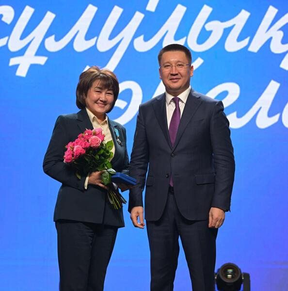 Женщин Павлодарской области наградили в канун 8 Марта