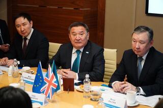 Аким области Марат Ахметжанов встретился с послами Евросоюза и Великобритании