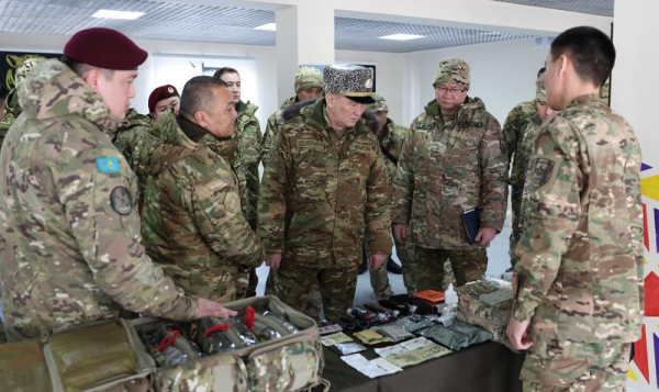 Министр обороны проинспектировал воинские части Сил специальных операций в Астане