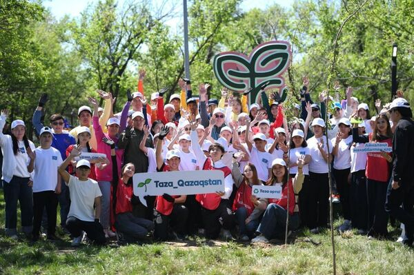 Токаев принял участие в экоации в Астане