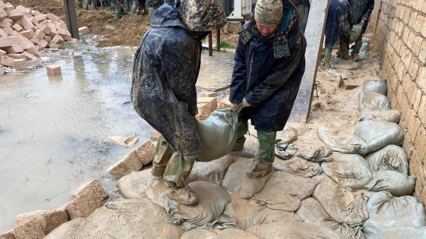 Нацгвардия МВД ликвидировала последствия непогоды в Жанаозене
