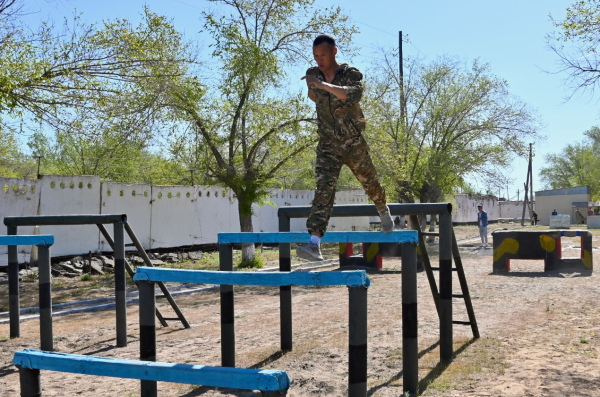 В Конаеве прошёл чемпионат по военно-прикладному пятиборью среди военнослужащих ДШВ