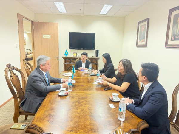 Казахстан привлекает Сингапур к крупным экономическим проектам