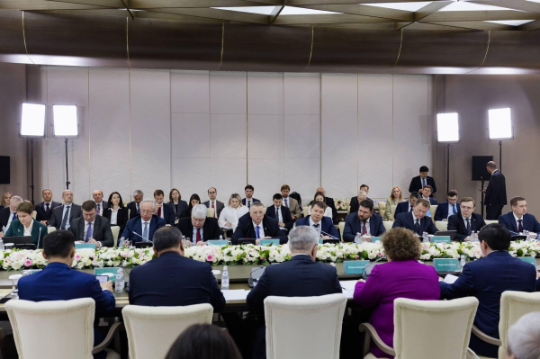 Россия и Казахстан являются ключевыми торговыми партнерами - Оверчук