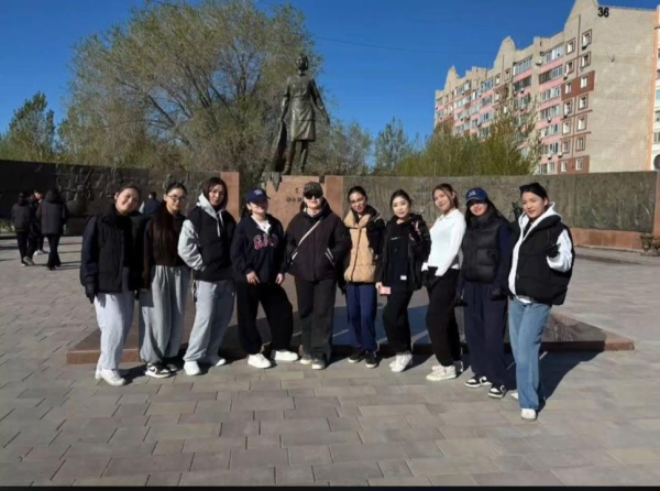 Волонтёры вышли на благоустройство памятных мест