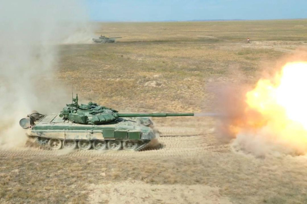 Выстрел с 1800 метров: главком продемонстрировал мастерство