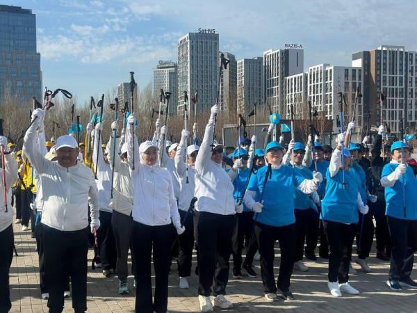 &laquo;Денсаулық &ndash; зор байлық&raquo;: в Астане пенсионеры провели оздоровительный флешмоб