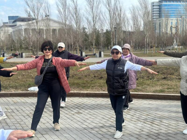 &laquo;Денсаулық &ndash; зор байлық&raquo;: в Астане пенсионеры провели оздоровительный флешмоб