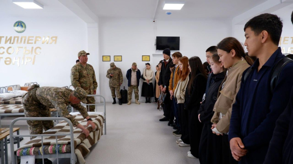 Более 15 тысяч казахстанцев посетили воинские части в День открытых дверей
